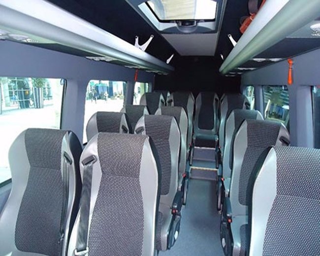 Minibuses and MPVs image 28