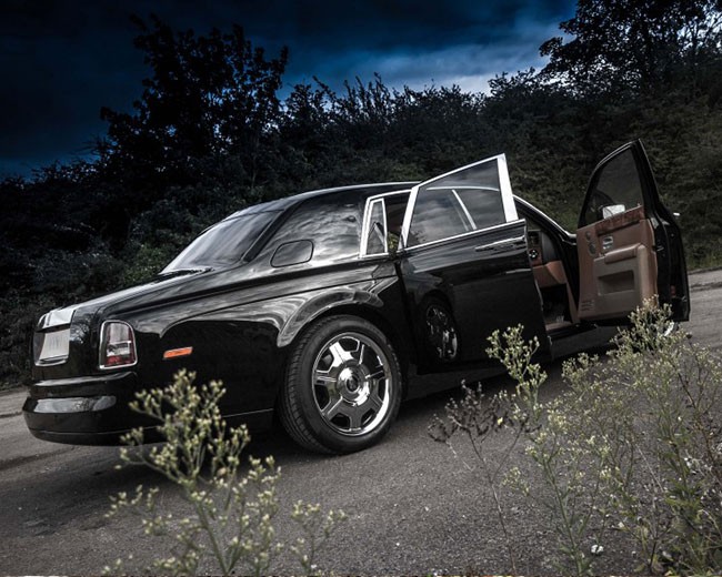 Modern Wedding Cars image 18